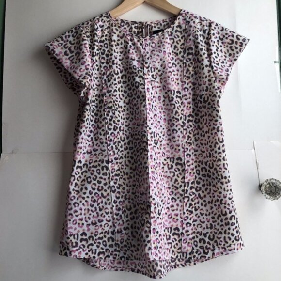 Kardashian Kollection Pink Leopard Print Top - Picture 1 of 4